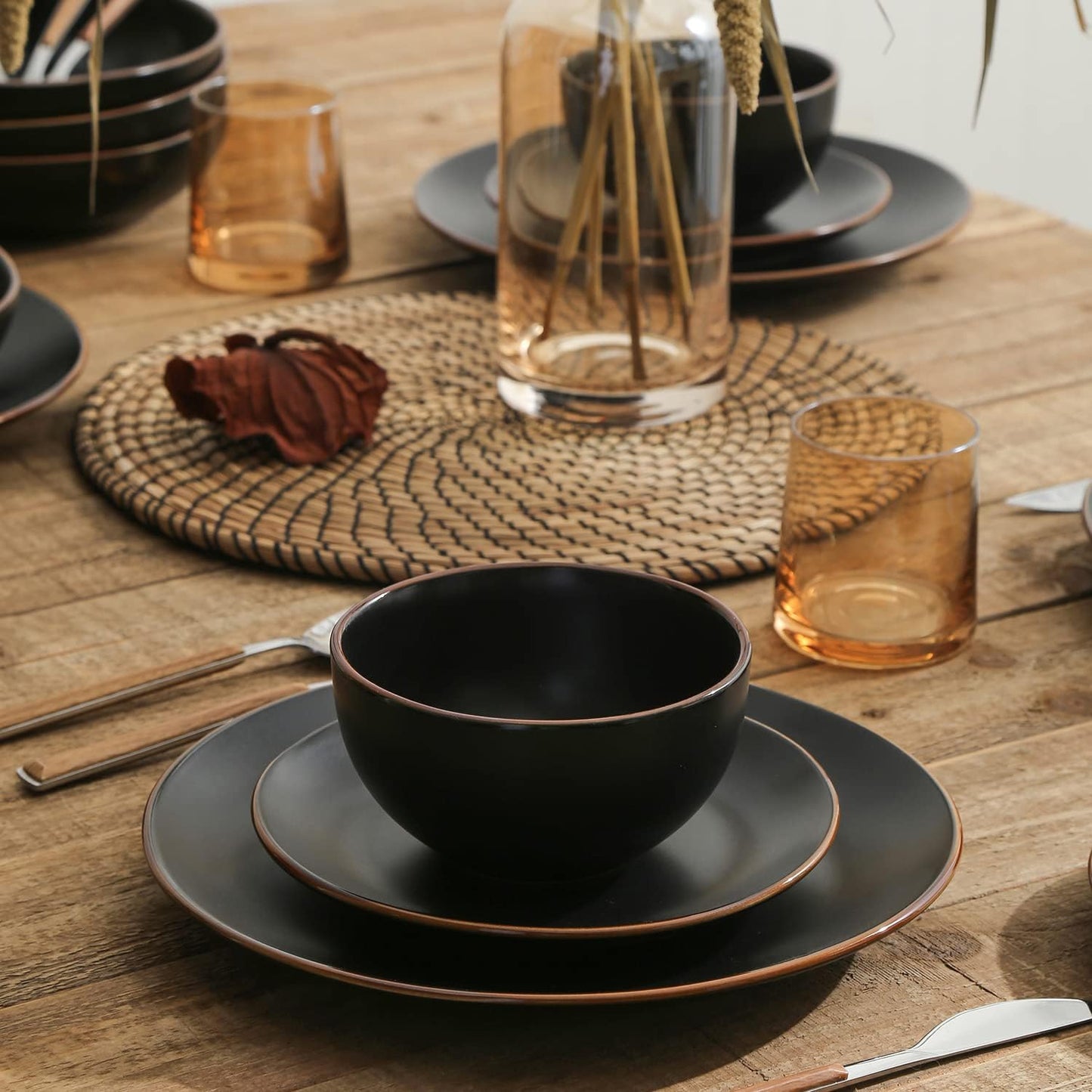 Stone Lain Brasa Modern Stoneware 16 Piece Dinnerware Sets, Plates and bowls Sets, Dish Set for 4, Black