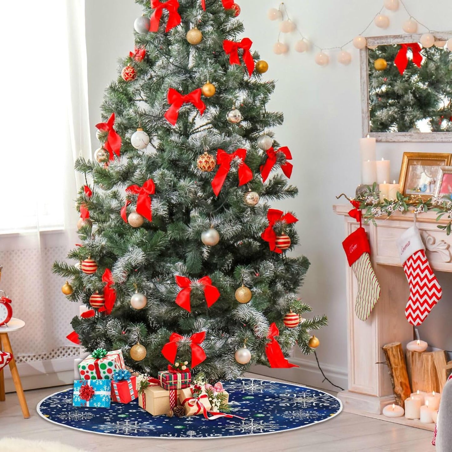 Christmas Tree Skirt, 36 Inch White Snowflakes Blue Background Xmas Tree Skirt for Christmas New Year Party Decorations Christmas Tree Mat