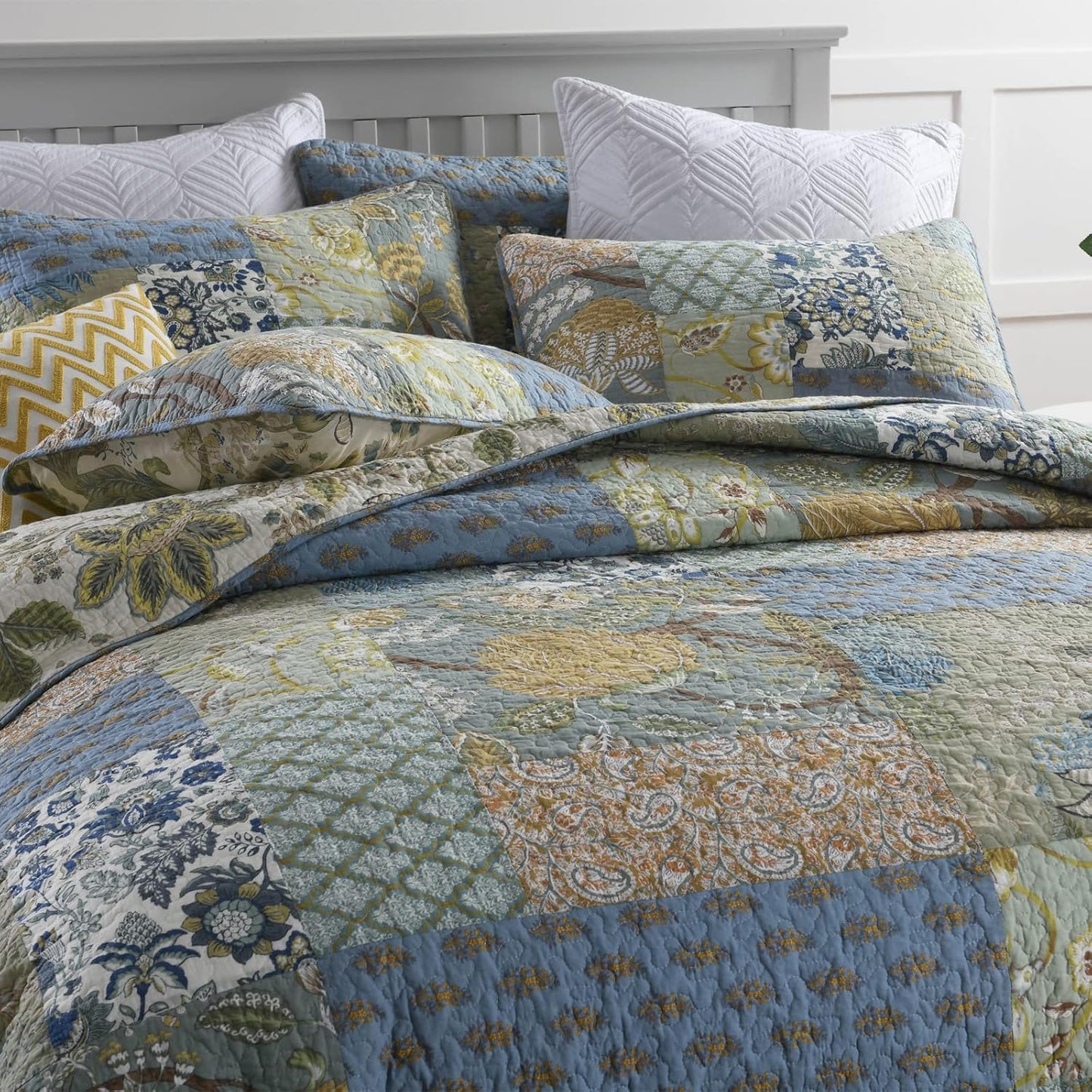 Yvooxny Quilt Set Queen Bedspread Reversible Green Farmhouse Garden Coverlet Real Patchwork Quilt Set for All Seasons, Bohemian Floral Pattern, Queen Size