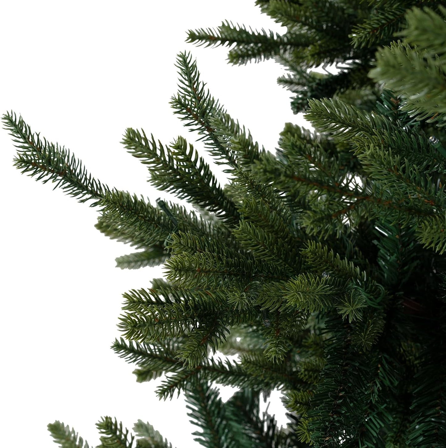 Naomi Home 6.5ft Traditional Christmas Tree with Lights Realistic Classic Christmas Tree Prelit with 3156 Branch Tips 450 Warm Lights and Metal Stand Aritificial