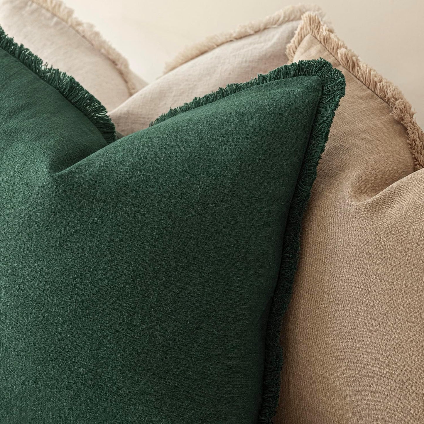 Foindtower Set of 2 Decorative Linen Fringe Throw Pillow Covers Cozy Boho Farmhouse Cushion Cover with Tassels Soft Accent Pillowcase for Couch Sofa Bed Living Room Home Decor, 18×18 Inch, Pine Green