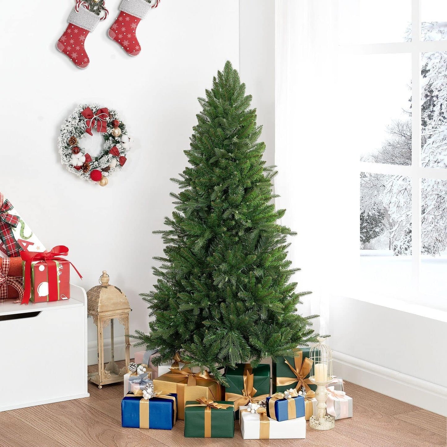Naomi Home 4.5ft Christmas Tree with Lights, Realistic Fir Christmas Tree Prelit with 679 Branch Tips, 200 Warm Lights and Metal Stand, Aritificial Christmas Tree, Árbol De Navidad