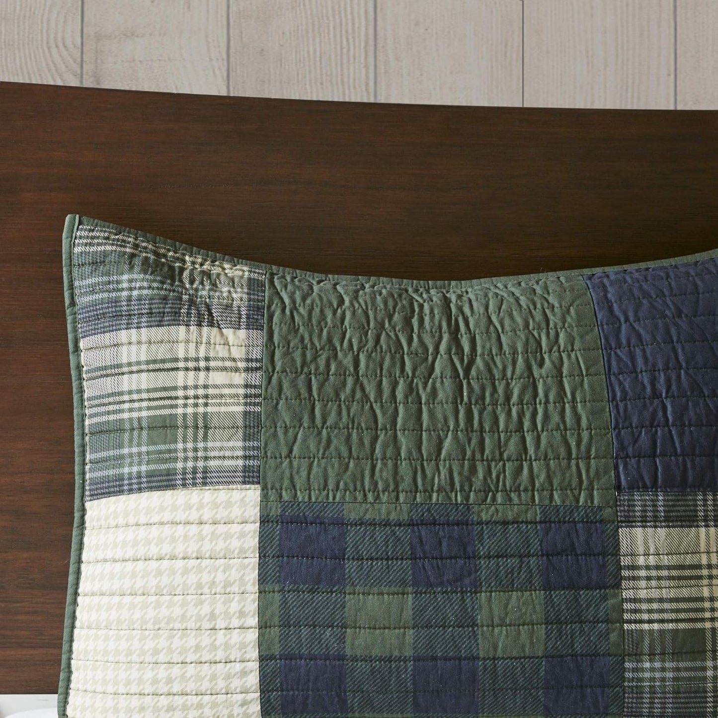 Woolrich Mill Creek Reversible Quilt Set - Cottage Styling Reversed to Solid Color, All Season Lightweight Coverlet, Cozy Bedding Layer, Matching Shams, Oversized King/Cal King, Plaid Green 3 Piece
