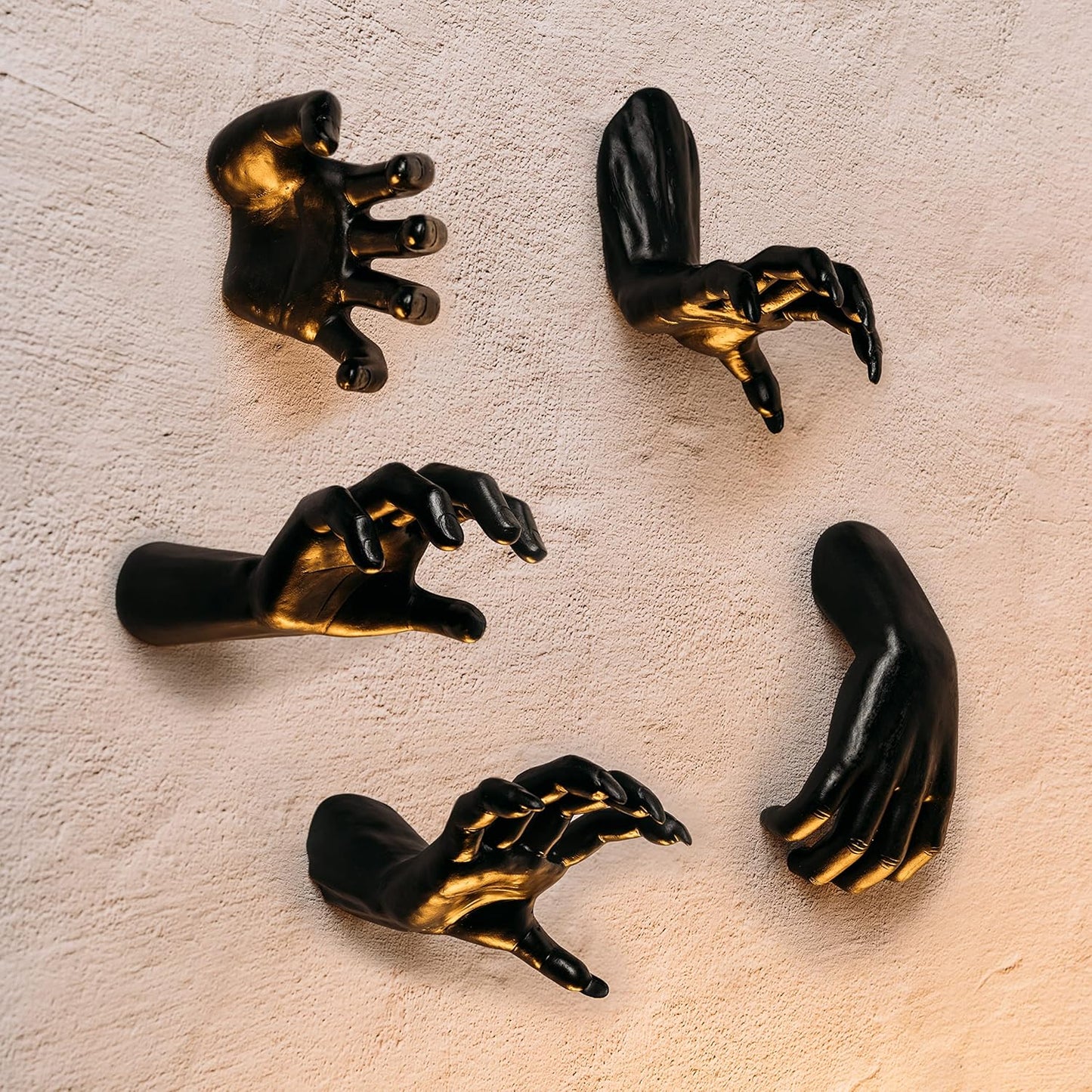 GUTE Creepy Hands Wall Mountable - Hands Hangers Decor, Hand Horror Decorations Aesthetic Goth Gothic Hanging Wall Art Home, House Decoration, Sculpture (Reaching, 1 Piece)