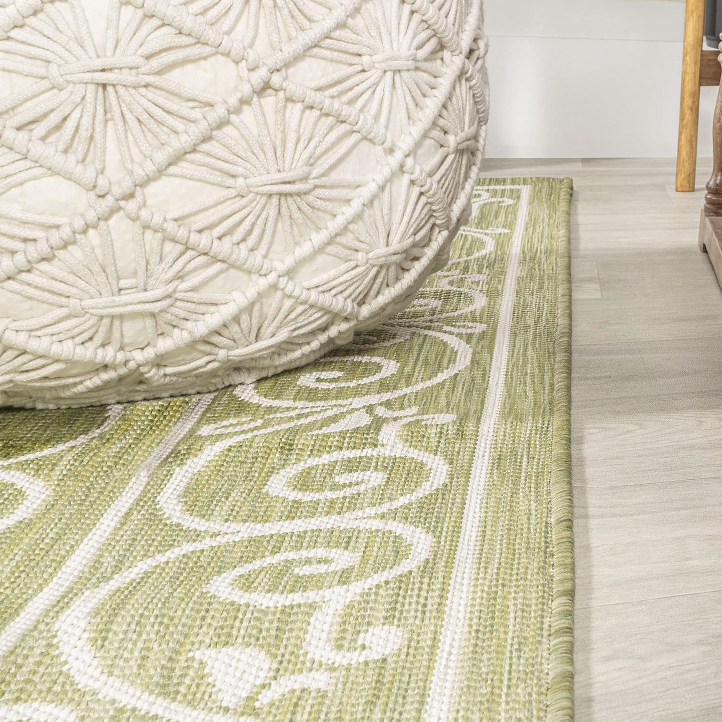 JONATHAN Y Vintage Filigree Indoor Outdoor Runner Rug 2X8 Green/Cream, Charleston Textured Weave for Backyard, Patio, Porch, Easy-Cleaning, High Traffic, Pet-Friendly, Non-Shedding (SMB106H-28)
